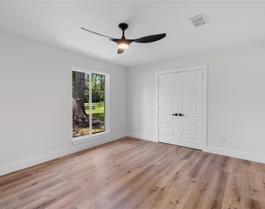 12019 Beth Lane - Photo Thumbnail 14