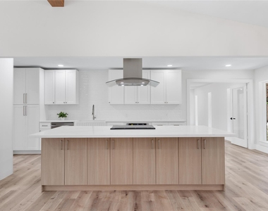 12019 Beth Lane - Photo Thumbnail 5