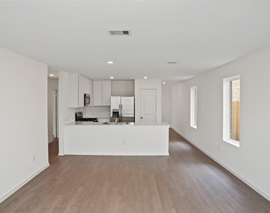 16819 Spotted Oak Dr - Photo Thumbnail 1