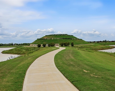 16819 Spotted Oak Dr - Photo Thumbnail 26