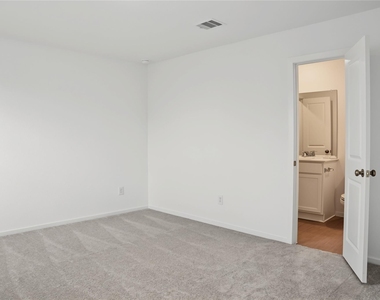 16819 Spotted Oak Dr - Photo Thumbnail 6