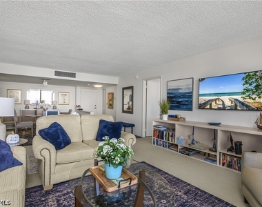 4005 Gulf Shore Boulevard N - Photo Thumbnail 3