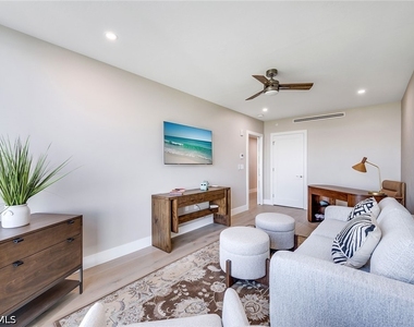 13945 Old Coast Road - Photo Thumbnail 22