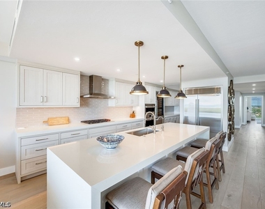 13945 Old Coast Road - Photo Thumbnail 7