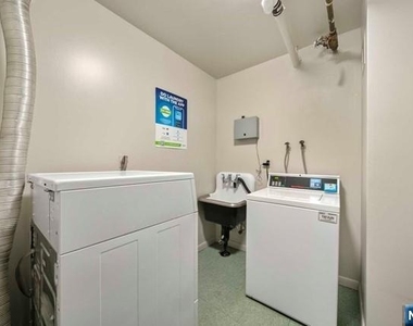 307 Prospect - Photo Thumbnail 10