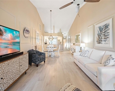 13631 Worthington Way - Photo Thumbnail 5
