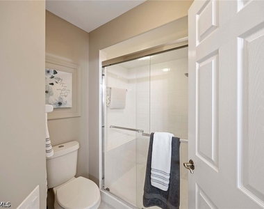 13631 Worthington Way - Photo Thumbnail 15