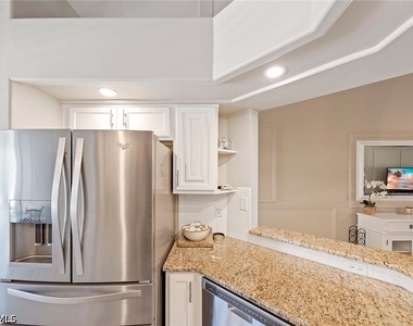 13631 Worthington Way - Photo Thumbnail 9