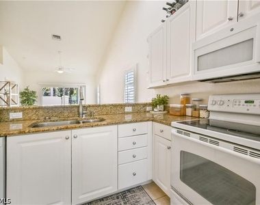 3505 Avion Woods Court - Photo Thumbnail 4