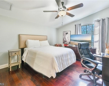 3505 Avion Woods Court - Photo Thumbnail 17