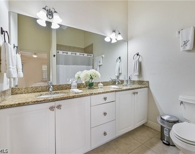 3505 Avion Woods Court - Photo Thumbnail 15