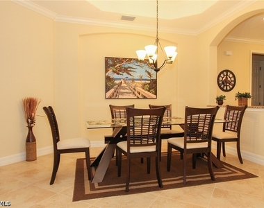 3122 Aviamar Circle - Photo Thumbnail 6