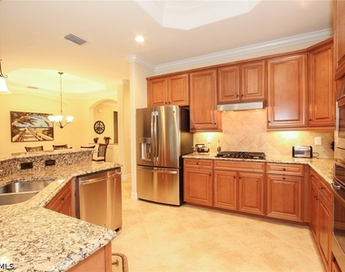 3122 Aviamar Circle - Photo Thumbnail 5