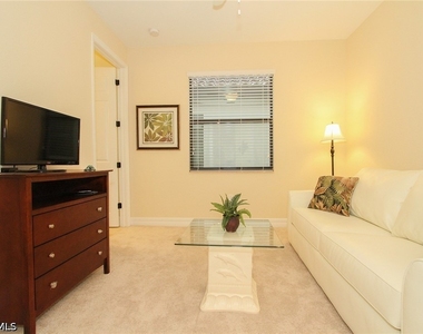 3122 Aviamar Circle - Photo Thumbnail 7