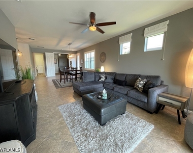 7631 Jacaranda Lane - Photo Thumbnail 20
