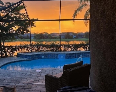 7631 Jacaranda Lane - Photo Thumbnail 8