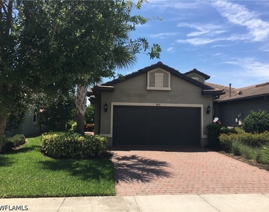 7631 Jacaranda Lane - Photo Thumbnail 10