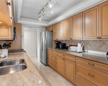4005 Gulf Shore Boulevard N - Photo Thumbnail 16