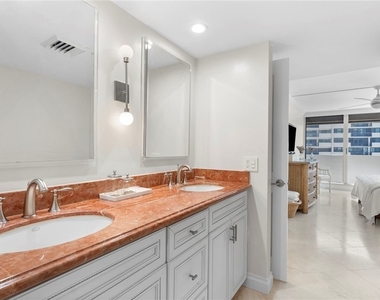 4005 Gulf Shore Boulevard N - Photo Thumbnail 26