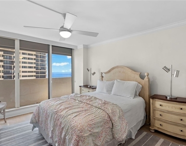 4005 Gulf Shore Boulevard N - Photo Thumbnail 27