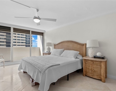 4005 Gulf Shore Boulevard N - Photo Thumbnail 23