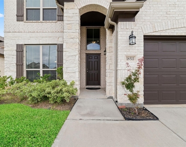 18511 Grand Spanish Oak Court - Photo Thumbnail 1