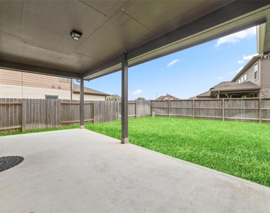 18511 Grand Spanish Oak Court - Photo Thumbnail 29