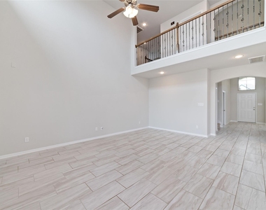 18511 Grand Spanish Oak Court - Photo Thumbnail 11