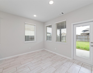 18511 Grand Spanish Oak Court - Photo Thumbnail 13