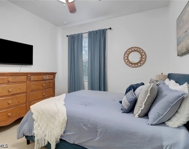 11295 Red Bluff Lane - Photo Thumbnail 14