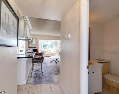250 7th Avenue S - Photo Thumbnail 7