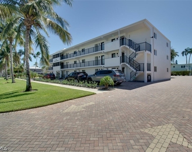 250 7th Avenue S - Photo Thumbnail 18