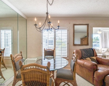 250 7th Avenue S - Photo Thumbnail 1