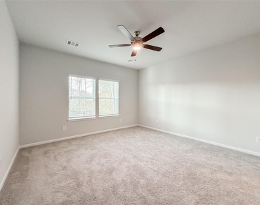 52 Valiant Ridge Trail - Photo Thumbnail 26