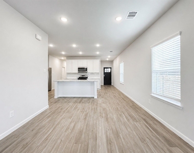 52 Valiant Ridge Trail - Photo Thumbnail 17