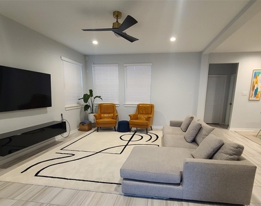 7035 Coneflower Creek Court - Photo Thumbnail 2