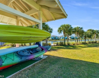 7239 Saona Court - Photo Thumbnail 7