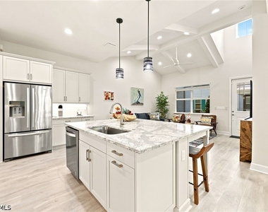 7239 Saona Court - Photo Thumbnail 16