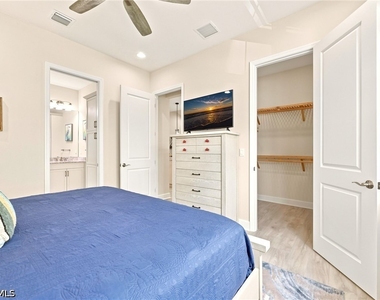 7239 Saona Court - Photo Thumbnail 20