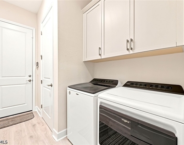 7239 Saona Court - Photo Thumbnail 25