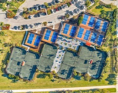 7239 Saona Court - Photo Thumbnail 11