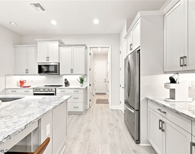 7239 Saona Court - Photo Thumbnail 17