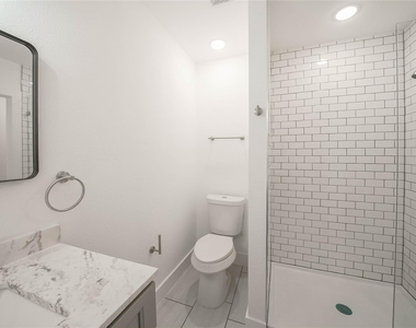 6644 Lawndale Street - Photo Thumbnail 4