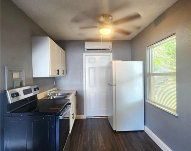 2996 Francis Avenue - Photo Thumbnail 2