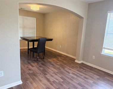 18919 Ayston Drive - Photo Thumbnail 6