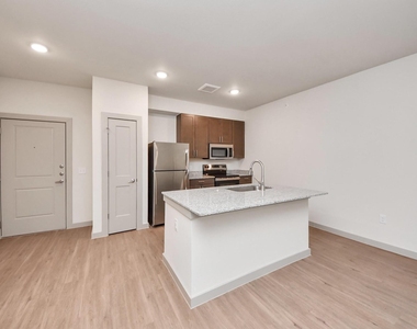4639 Techniplex Drive - Photo Thumbnail 12