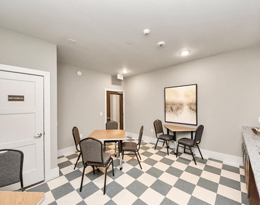 4639 Techniplex Drive - Photo Thumbnail 36