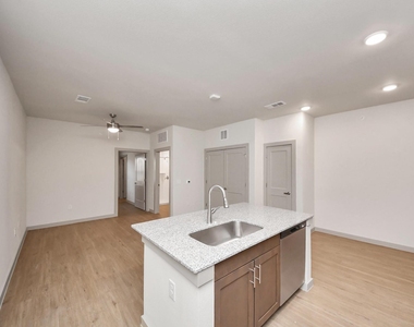 4639 Techniplex Drive - Photo Thumbnail 8
