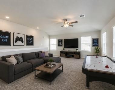 8515 Lake Groove Lane - Photo Thumbnail 17