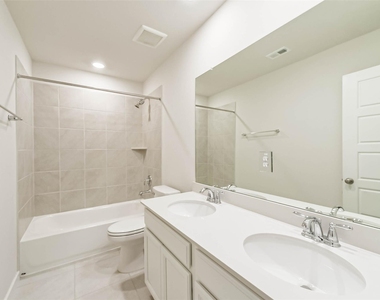 8515 Lake Groove Lane - Photo Thumbnail 24
